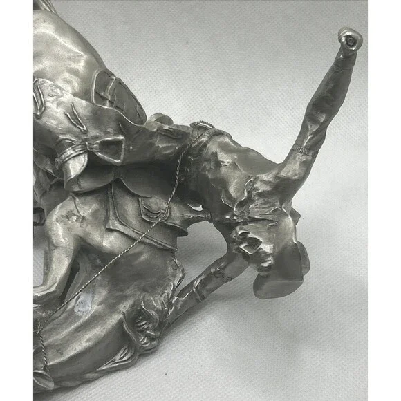 1983 CHILMARK ? Cheyenne inspired by Fredric Remington ? As Is No stand No Base - Picture 5 of 9